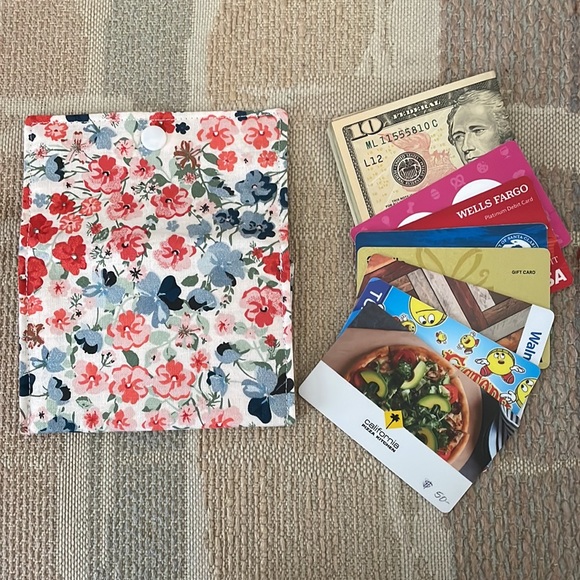 Stylish Snap Card Wallet/Business Card/Gift Card Holder made with Cotton Fabric - Picture 5 of 5